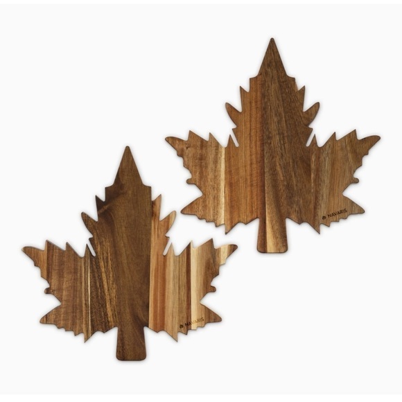 Other - - Maple leaf serving board